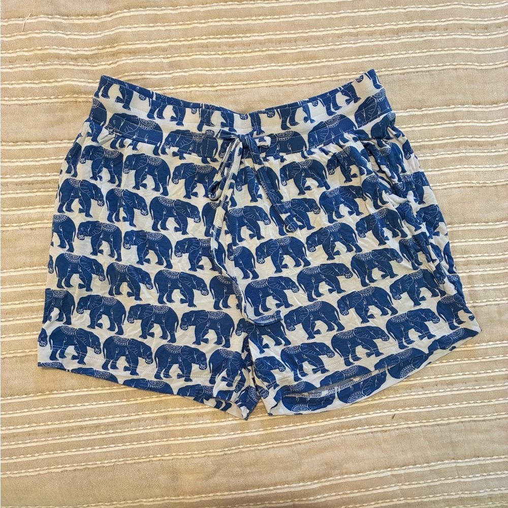 Kate Quinn elephant shorts